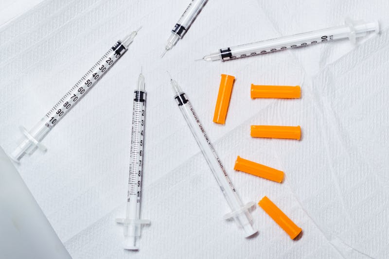 Orange cap insulin syringes for peptide reconstitution